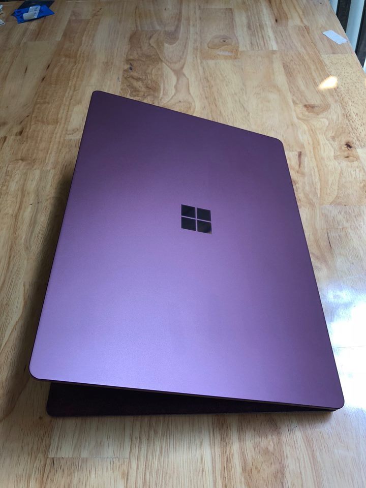 Surface laptop core i5 7200u, 8G, 256G, 13,5in UHD