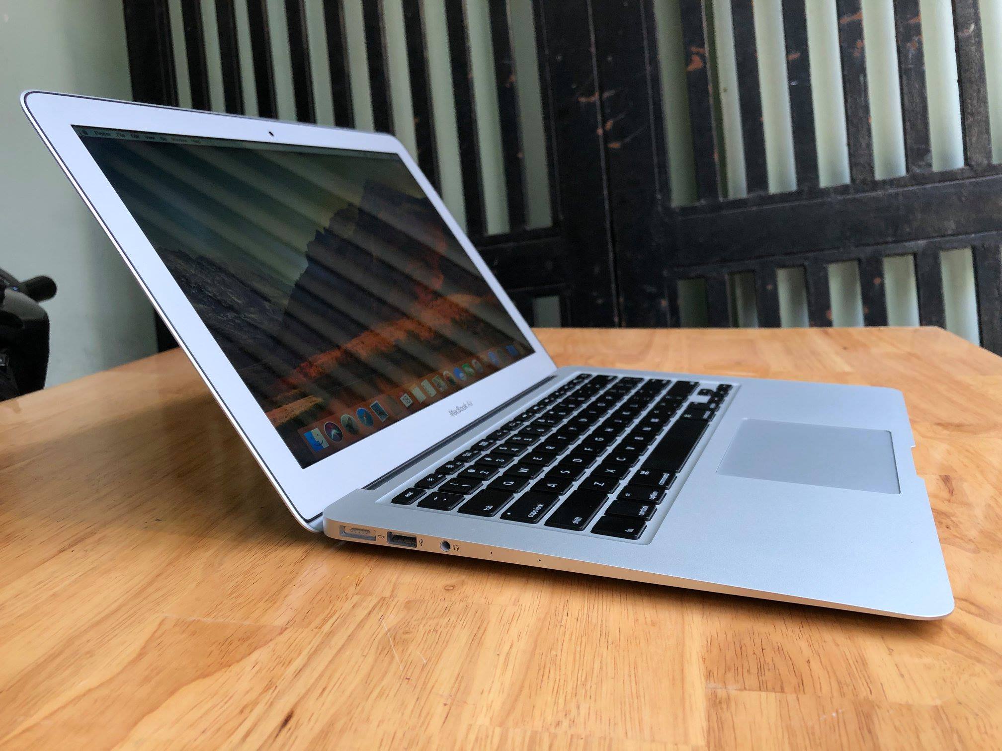 Laptop Macbook Air 2017, Core i5 – 1.8G, 8G, 256G, 13.3in - 3