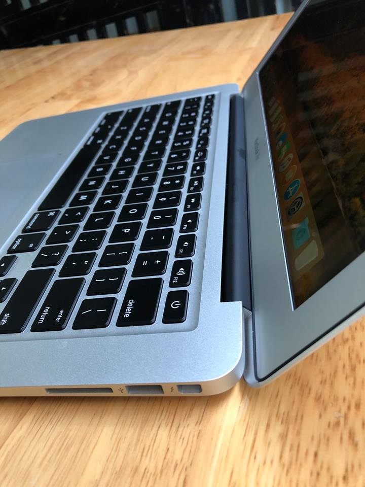 Laptop Macbook Air 2017, Core i5 – 1.8G, 8G, 256G, 13.3in - 7