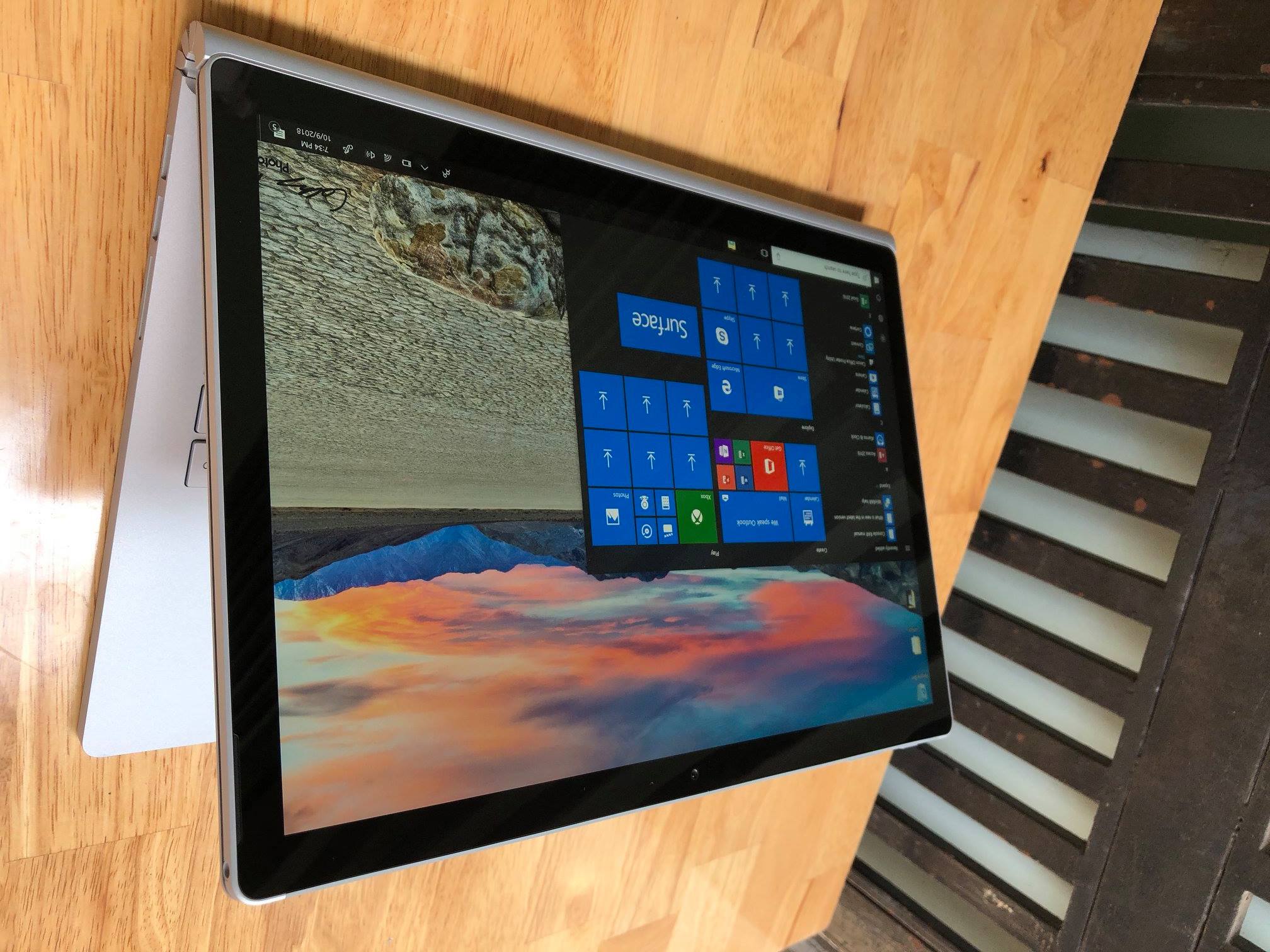 Microsoft Surface Pro, Surface Laptop, Surface book - 25