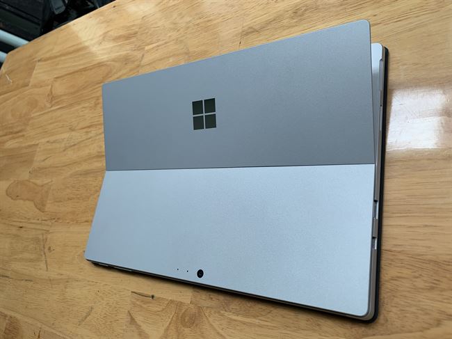 Microsoft Surface Pro, Surface Laptop, Surface book - 1