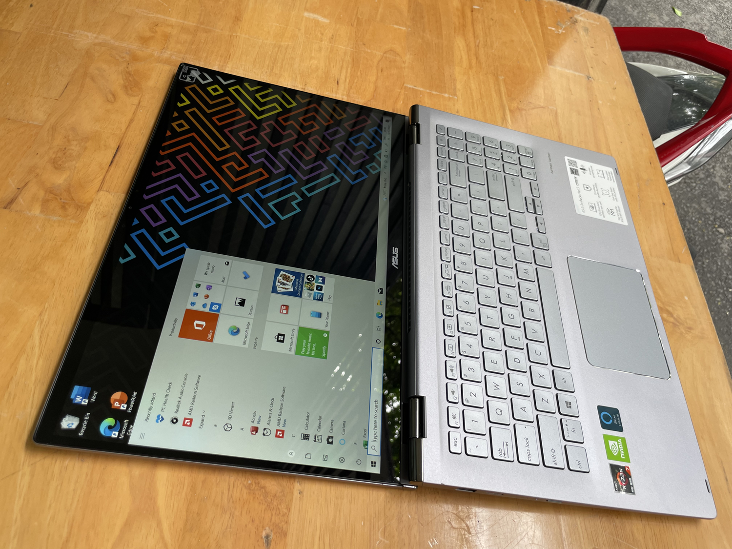 ==> Laptop Asus Zenbook Flip 15 Q507, Ryzen 7, 8G, 512G, MX350, 15.6in - 1