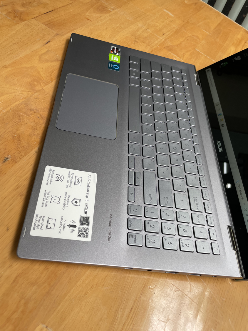==> Laptop Asus Zenbook Flip 15 Q507, Ryzen 7, 8G, 512G, MX350, 15.6in - 3