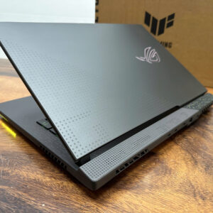 Asus Rog Strix G713pi 1