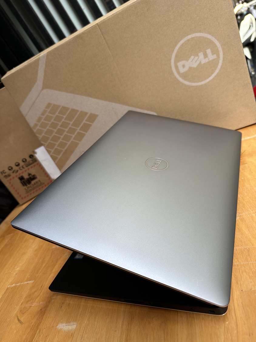 Dell-Precision-5540-Xeon-4K-anh-1.png