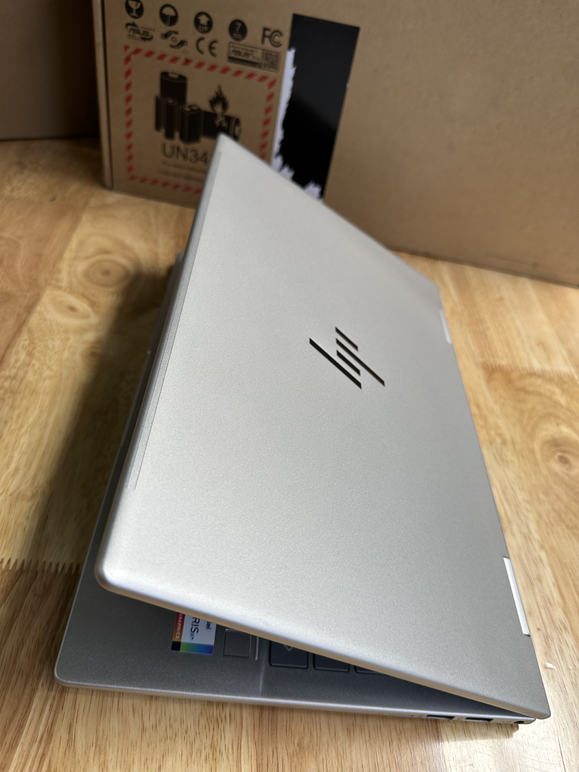 HP-Envy-X360-2in1-14-es0033dx-Core-i7-anh-1.png