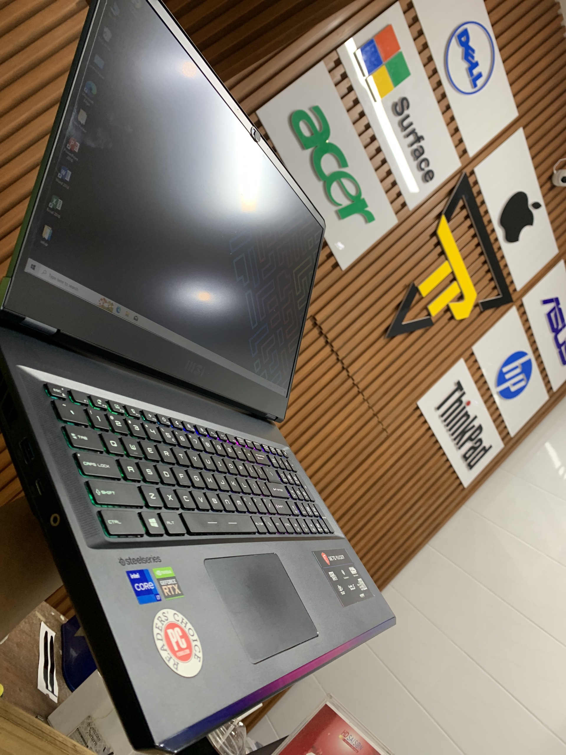 Laptop MSI GE76 Raider, Core i7 – 11800H, 16G, 1T, RTX3060, 17.3in, Full HD, 144hz - 6