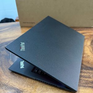 Thinkpad T14s 4k 1