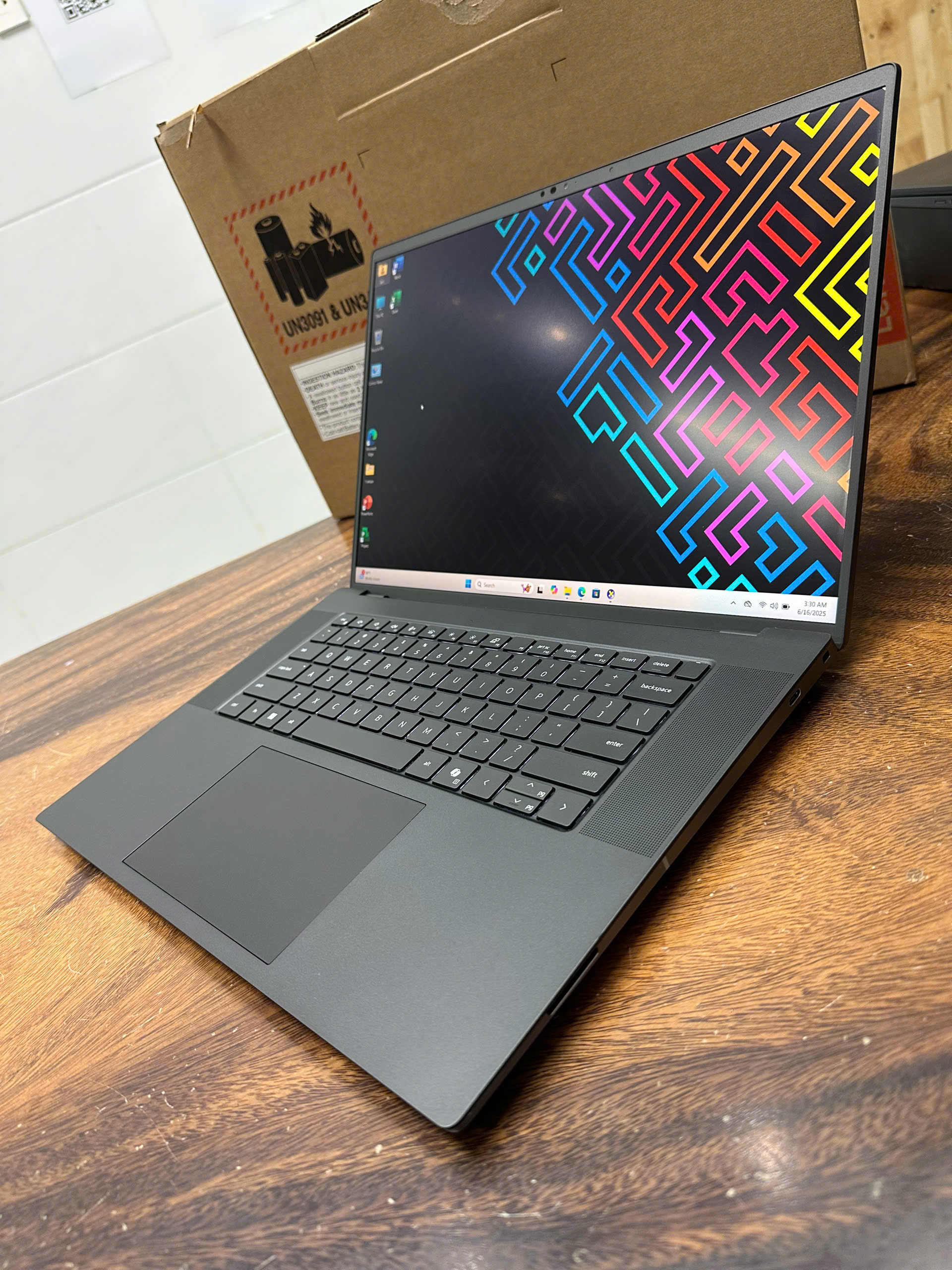 Dell Precision 5690 Ultra 7 Fhd 4