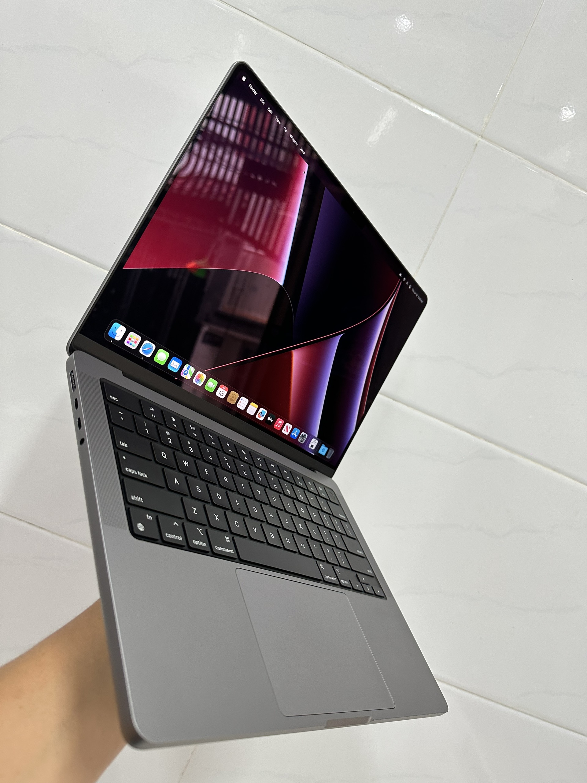 Macbook Pro 14in M1 Pro Grey 2
