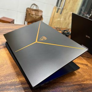 Razer Blade 16 Lamborghini Edition 2