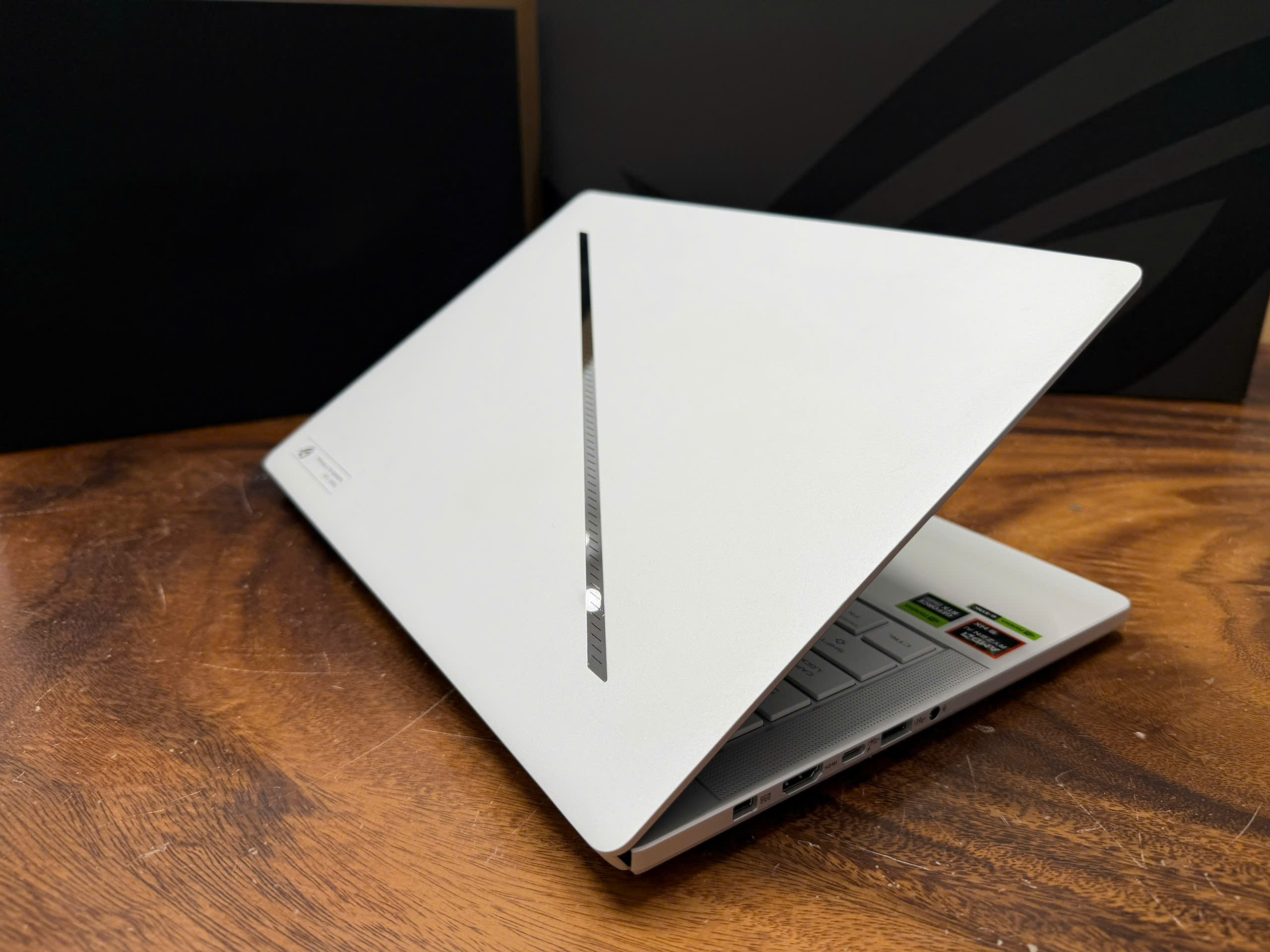 Asus Zephyrus G14 Ga403ww 5