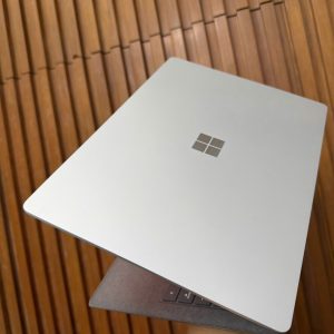 Surface Laptop 4 13in 1