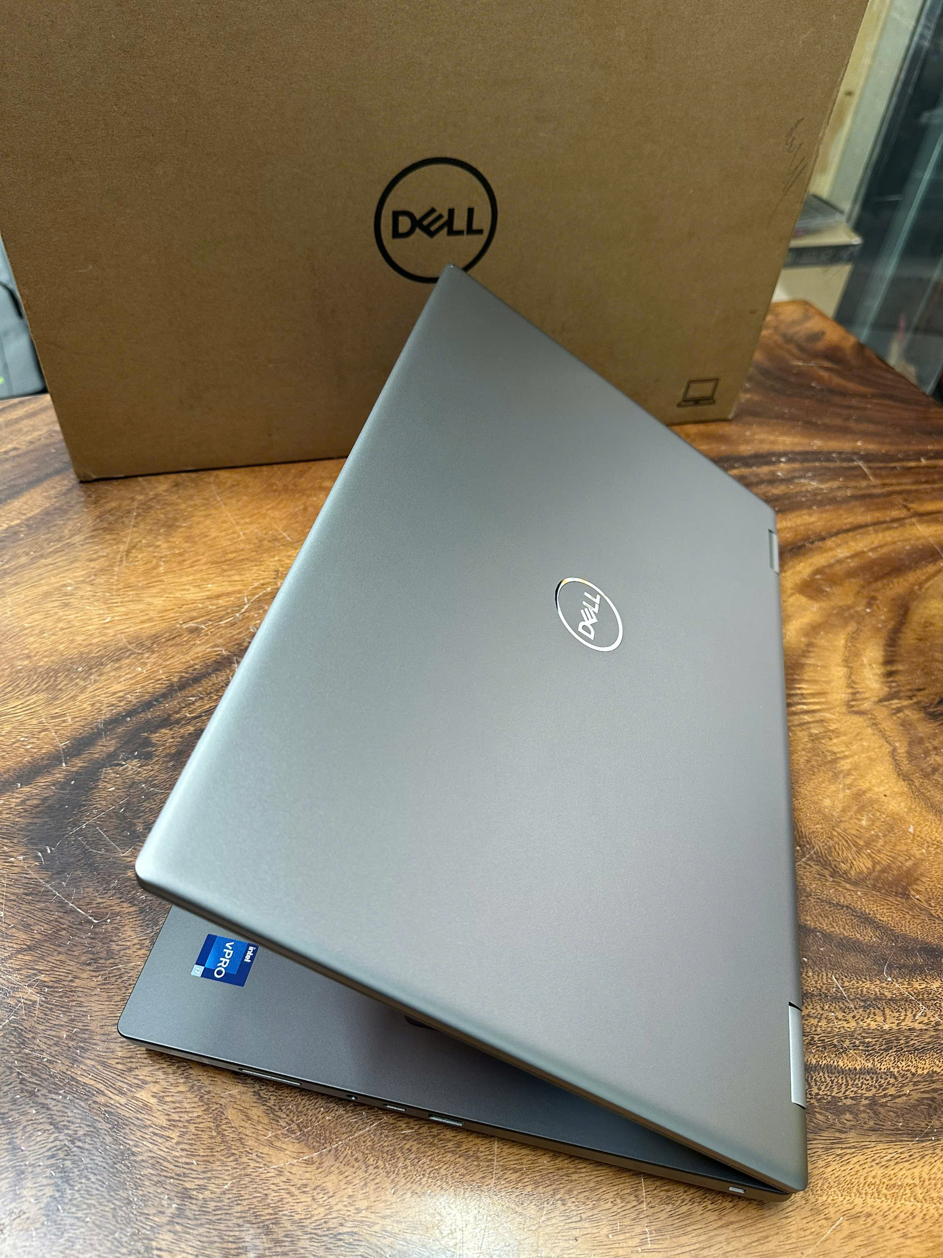 Dell Precision 7780 Core I7 1