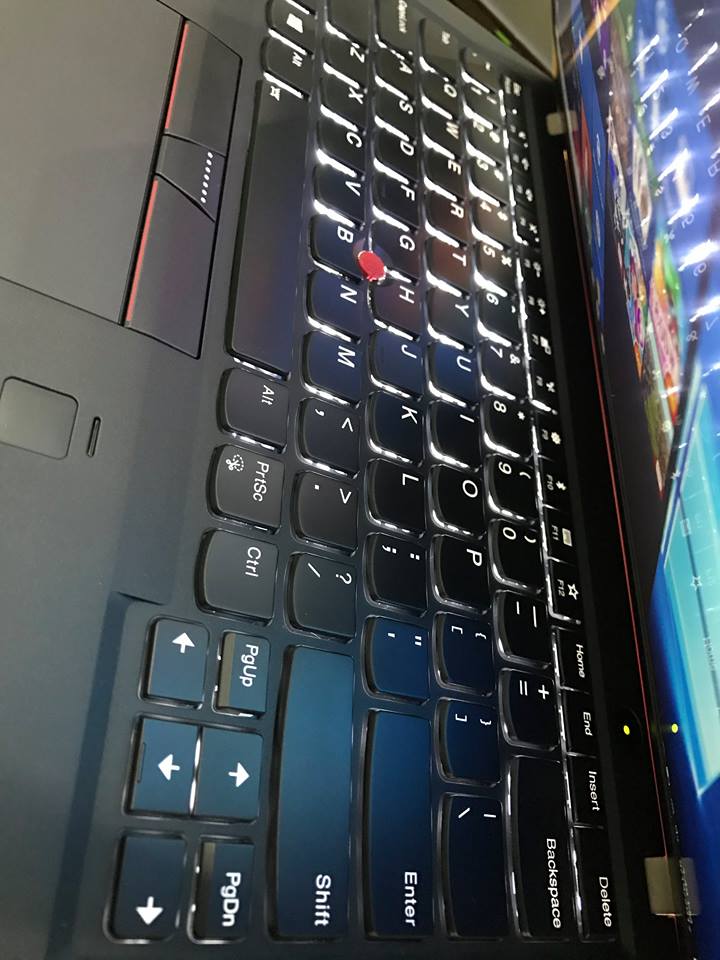 X1 Carbon Gen5 Core I7 7th 8