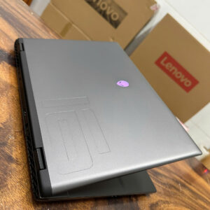 Dell Alienware M16 R2 3