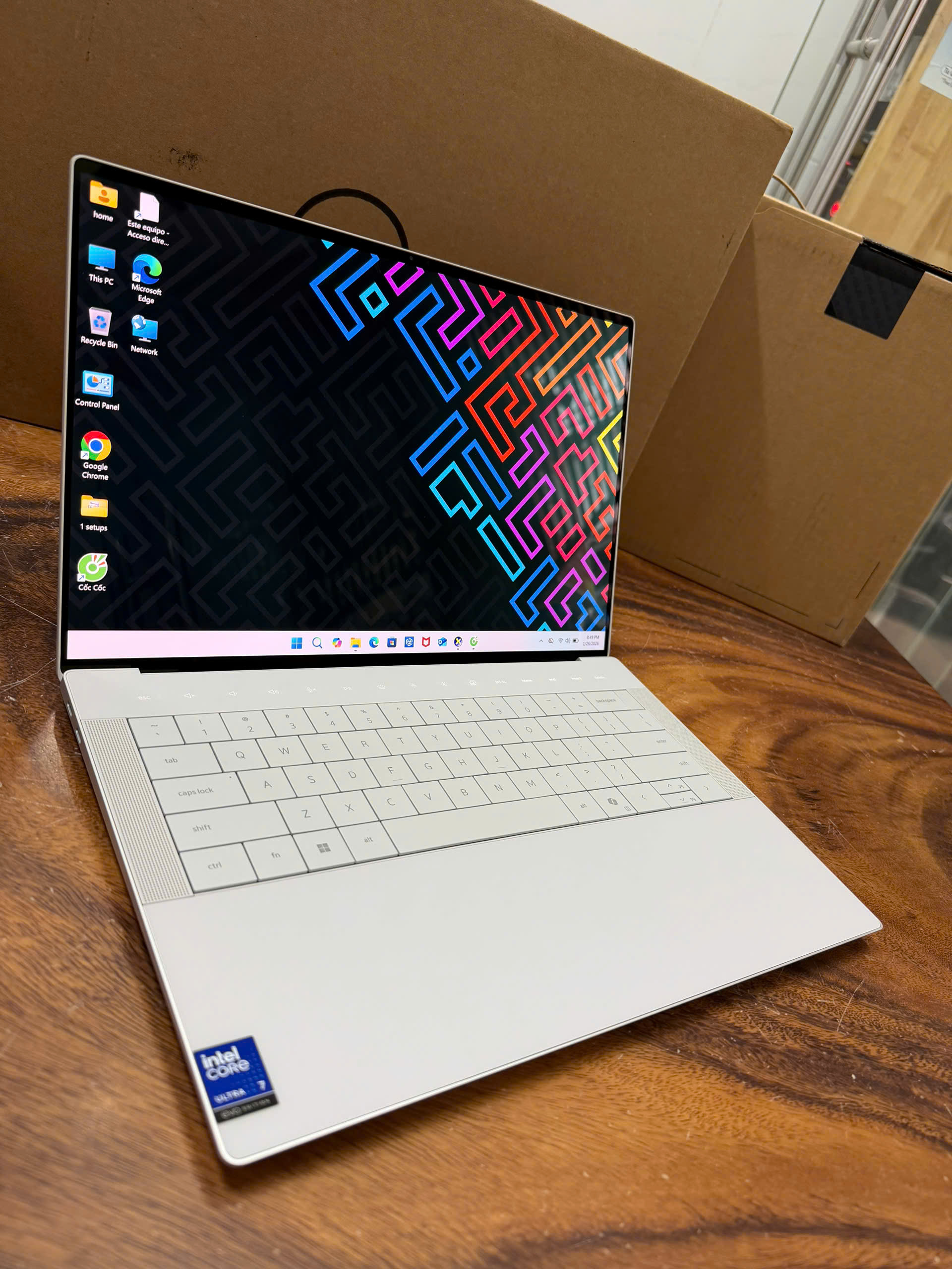 Dell 14 Premium Da14250 4