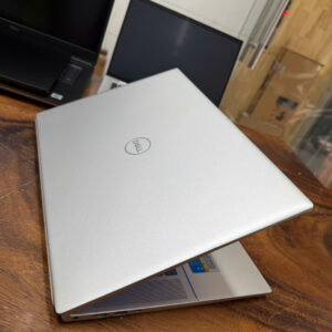 Dell Inspiron 5620 3