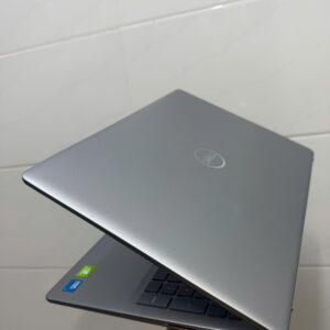 Dell Inspiron 5640 1